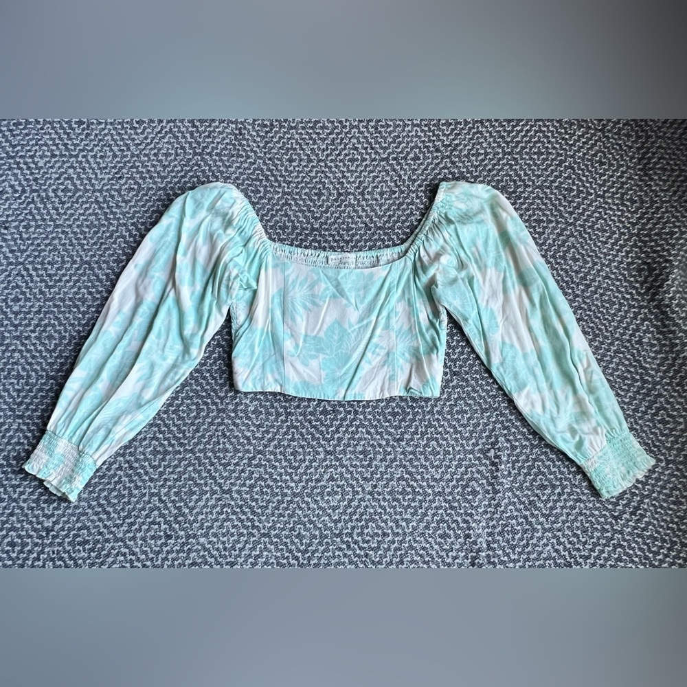 Paneros Small Tropical Mint Green Women's Puff-Sleeve Blouse
